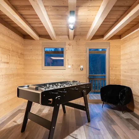 Clael Sports & Nature - Sleeps 14 - Pool Sauna & Hot Tub *